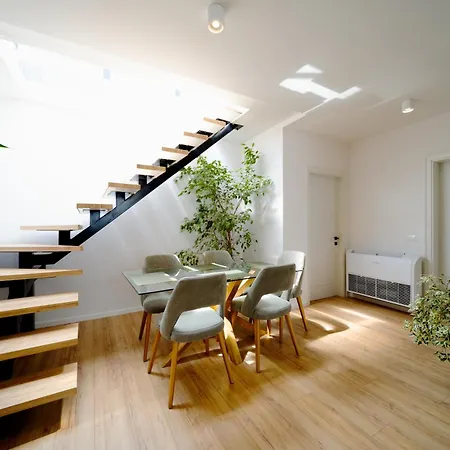 City View Penthouse With Private Veranda