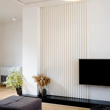 City View Penthouse With Private Veranda