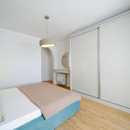 Apartment City View Penthouse With Private Veranda